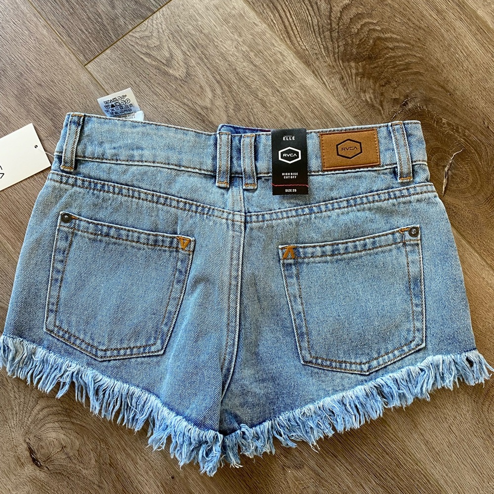 Jean shorts RVCA NWT - Picture 2 of 2